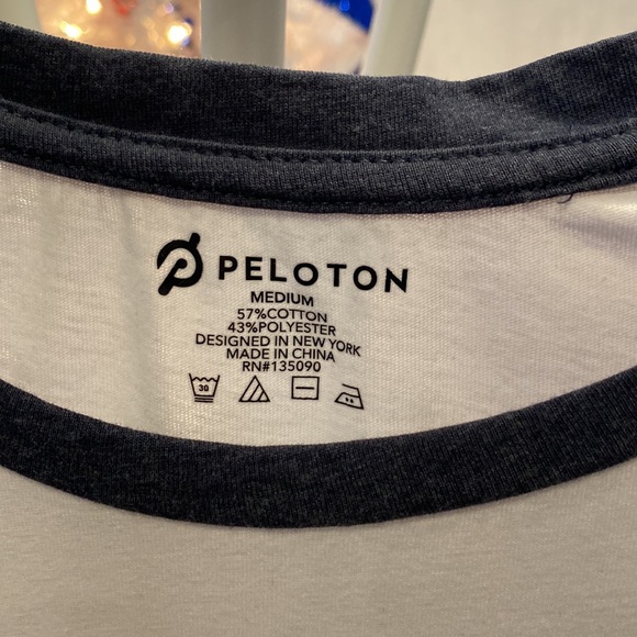 Peloton Raglan Sleeve Baseball Shirt NWOT Medium - Picture 4 of 5